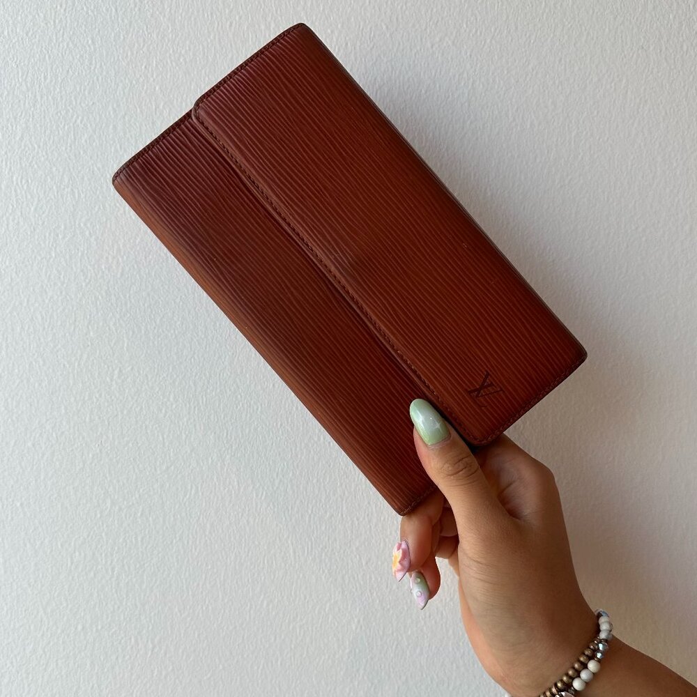 $3 START Sept 26th at 2p PT: Louis Vuitton Long Tan Epi Wallet